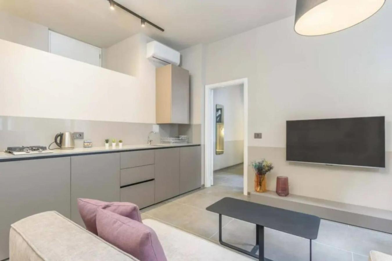 Apartment Steps 1br In Gemmayze Beirut